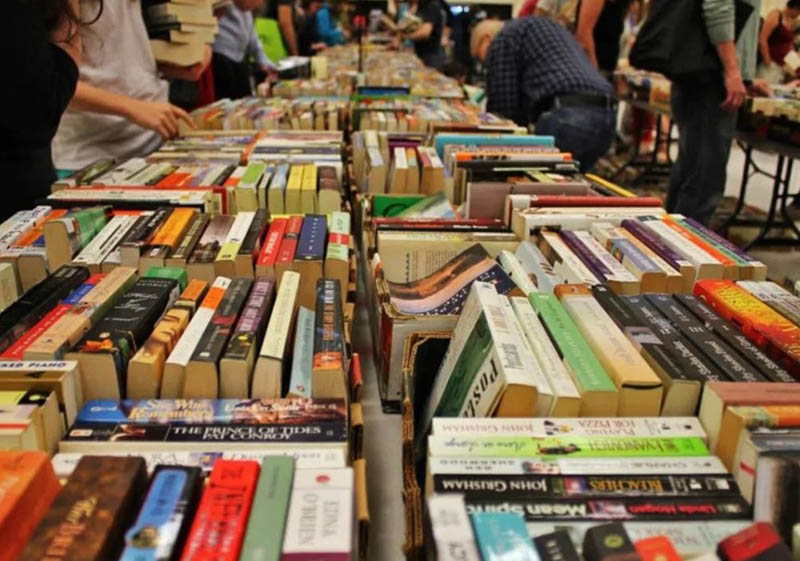 Why selling used books on Amazon is profitable and simple