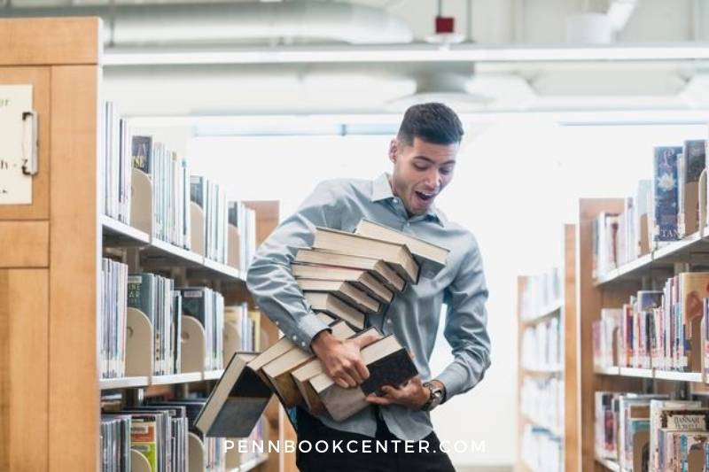 How much does a box of books stretch your back