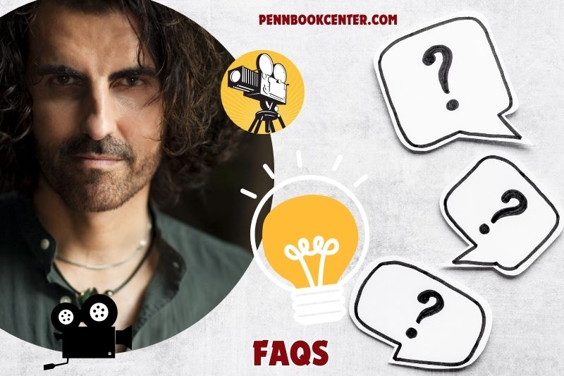 FAQs About Stephan Moccio