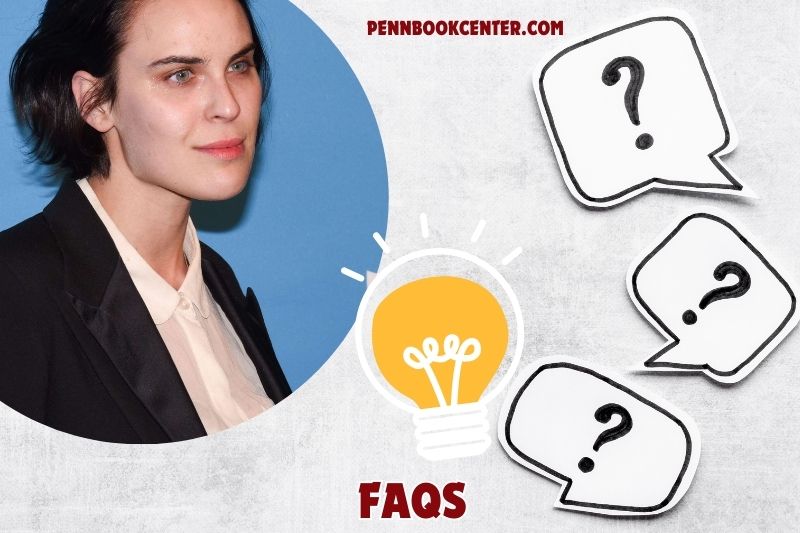 FAQs About Tallulah Willis