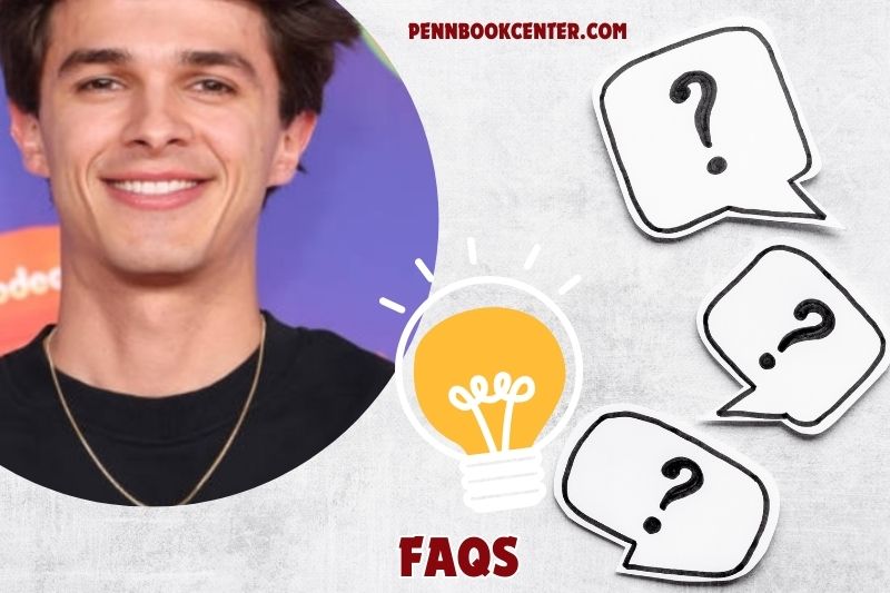 FAQs about Brent Rivera