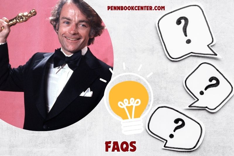 FAQs about John G Avildsen