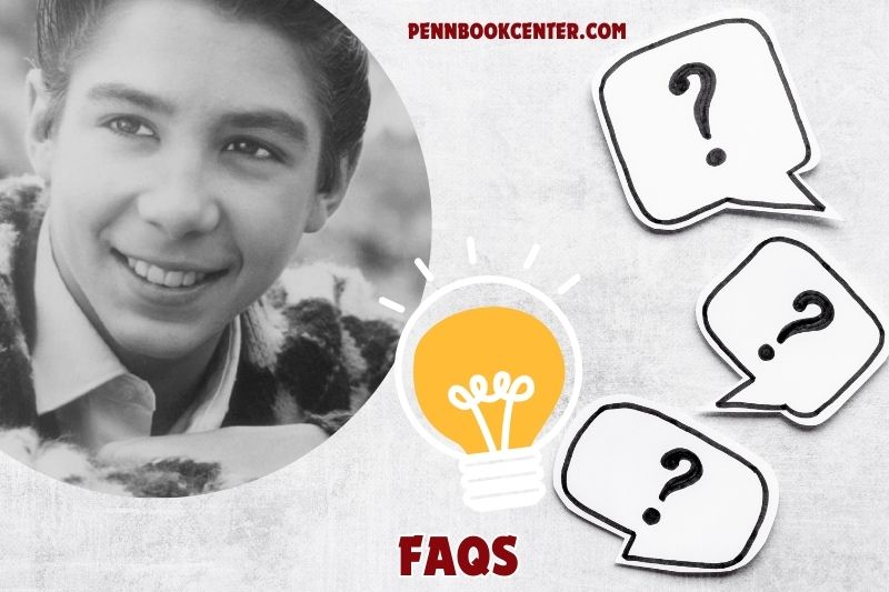 FAQs about Johnny Crawford