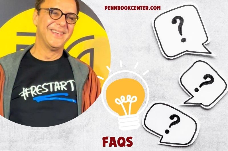 FAQs about Vidhu Vinod Chopra