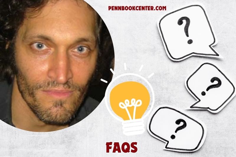 FAQs about Vincent Gallo