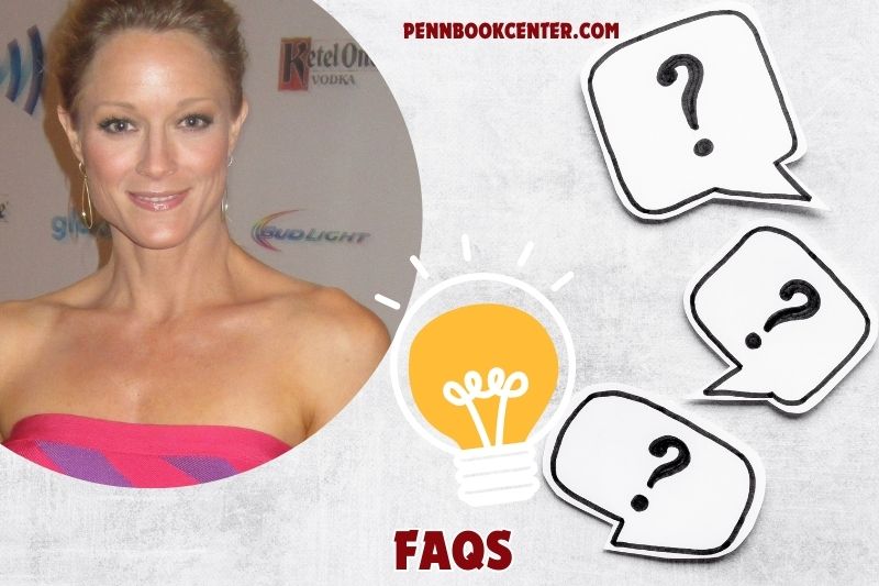 FAQs About Teri Polo