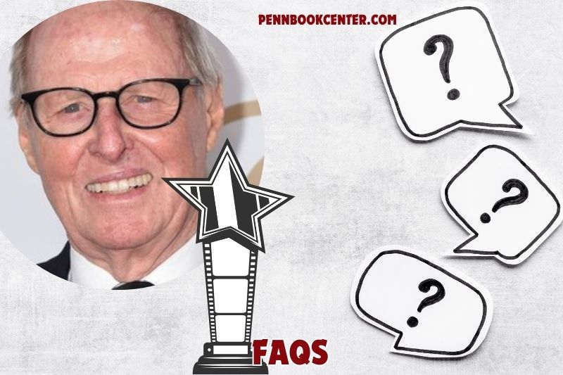FAQs About Bertram Van Munster 5 FAQs About Bertram Van Munster