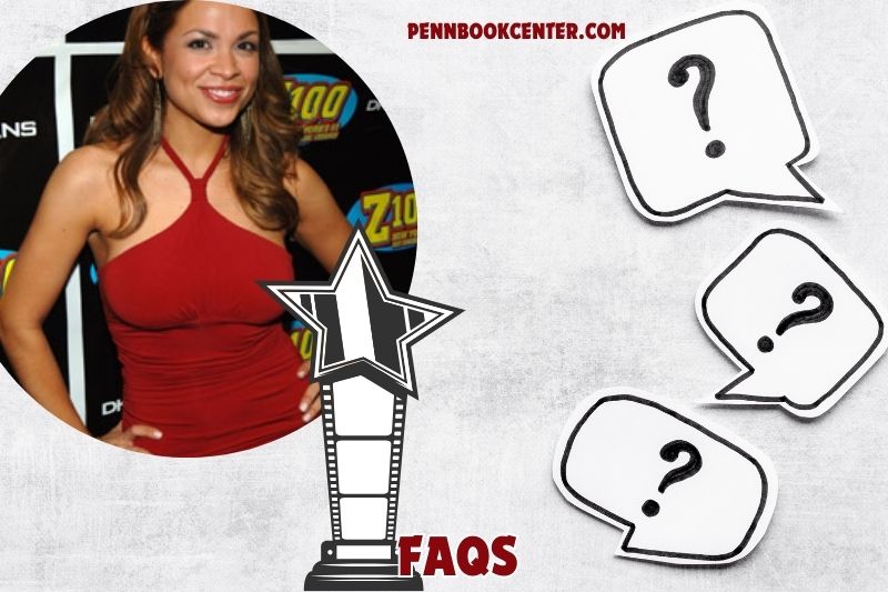 FAQs About Carolina Bermudez