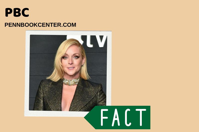 Jane Krakowski Quick Facts